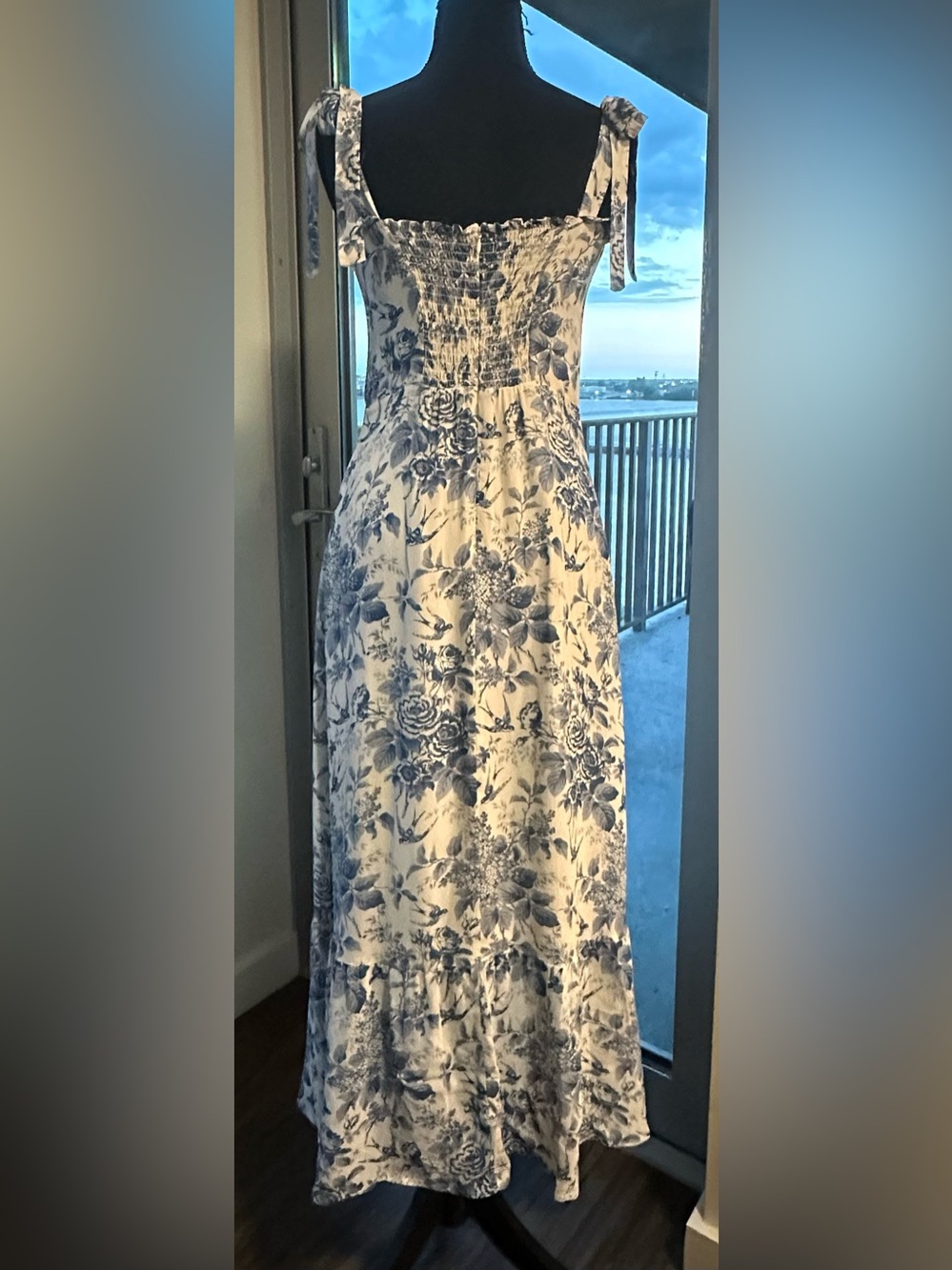 Reformation Nikita Dress in Pompadour. Size 6. Pristine condition - Picture 8 of 15